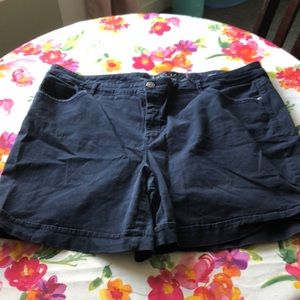 Plus size blue shorts